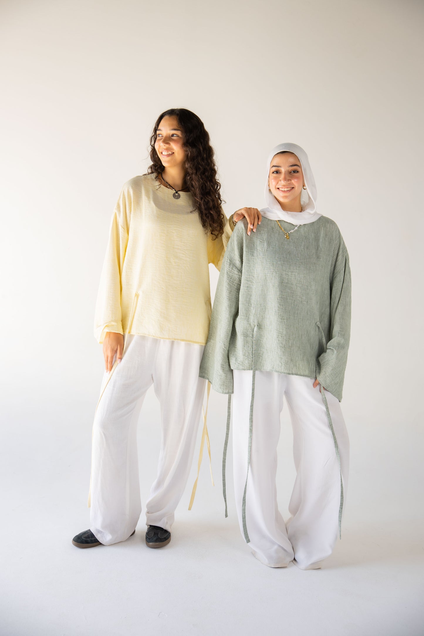 Iris linen top in butter yellow