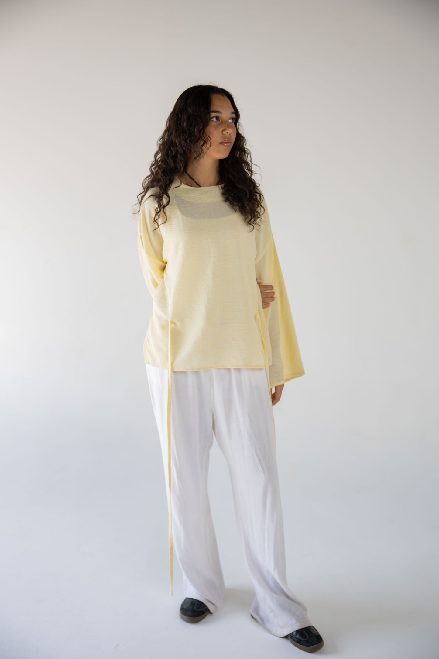 Iris linen top in butter yellow