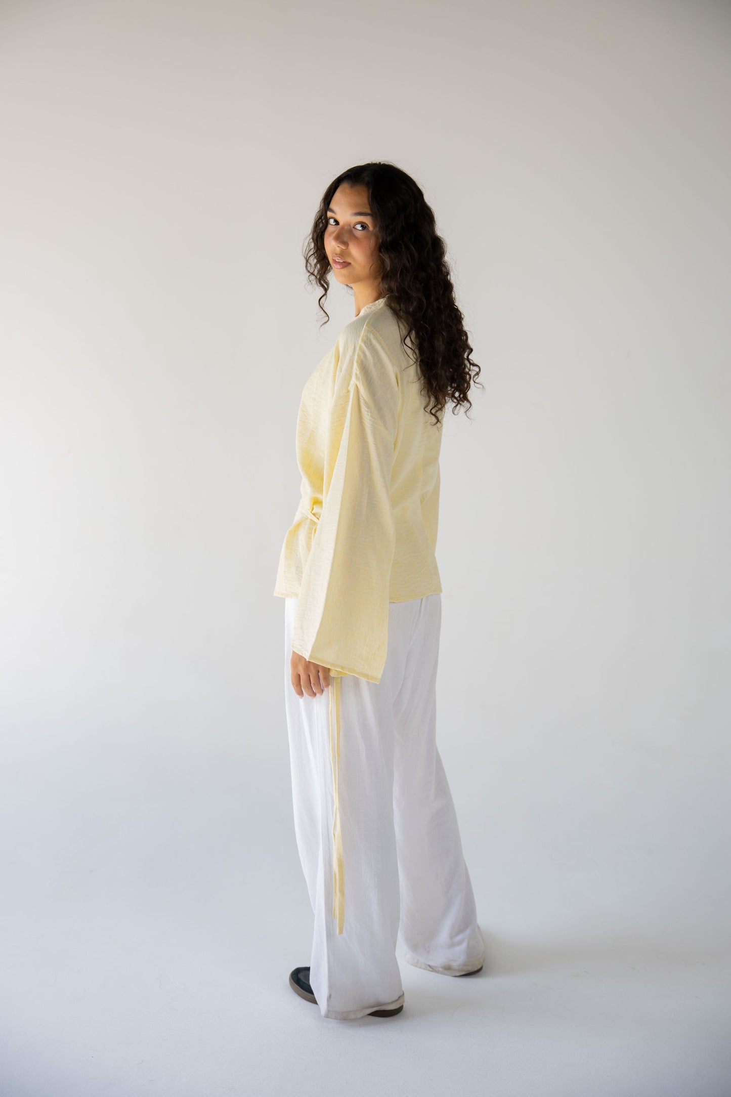 Iris linen top in butter yellow